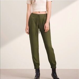 ARITZIA TNA Talula Jogger Pant